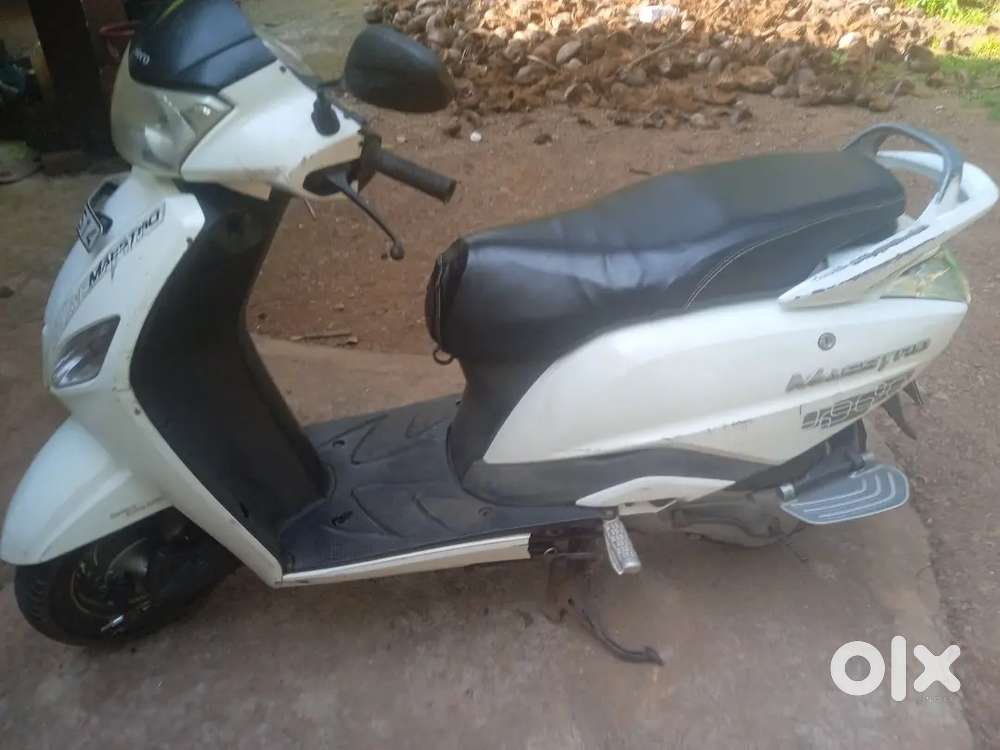 Ladies used scooty good condition