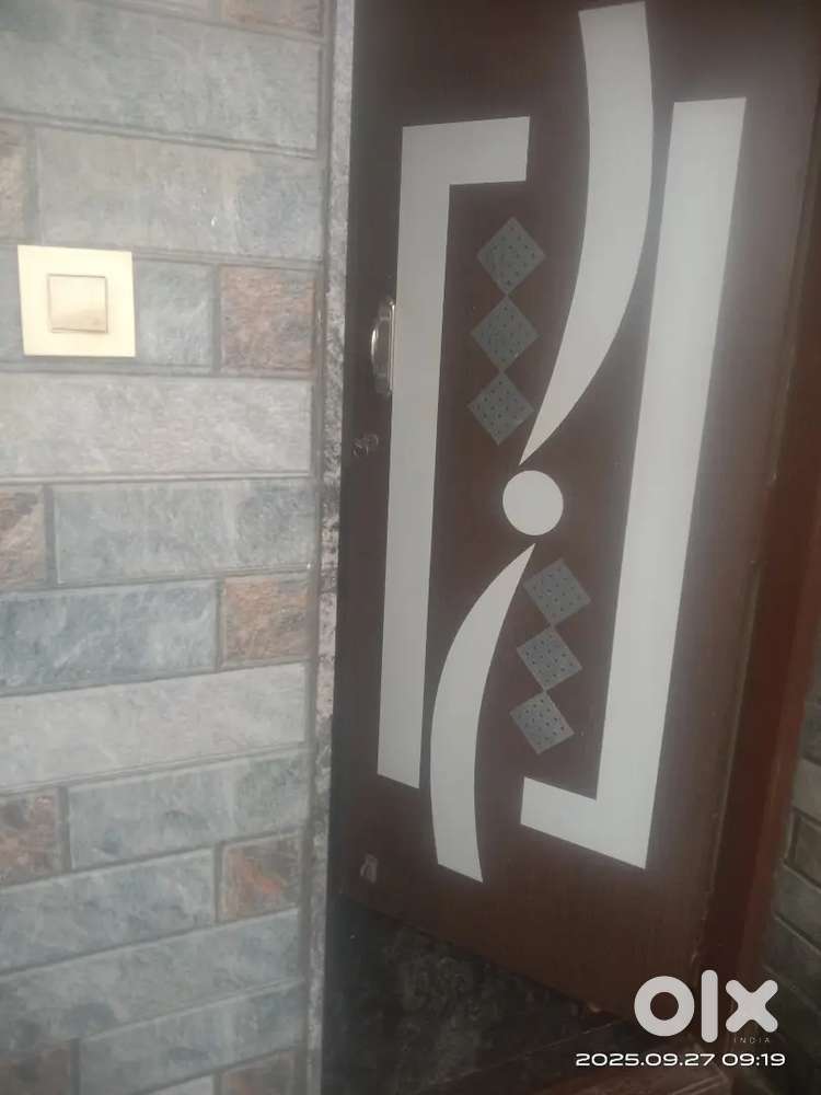 1 bhk roomate required