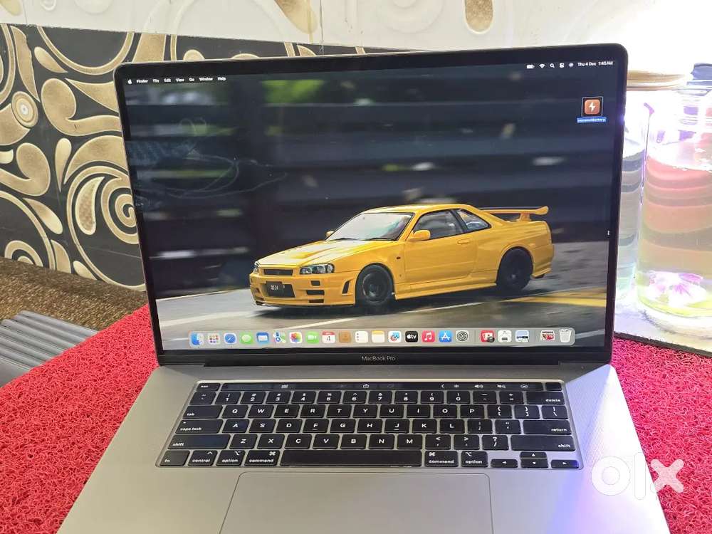 Apple Macbook Pro 2020 i7 16gb 512gb 5.5gb Graphics 16inch Retina