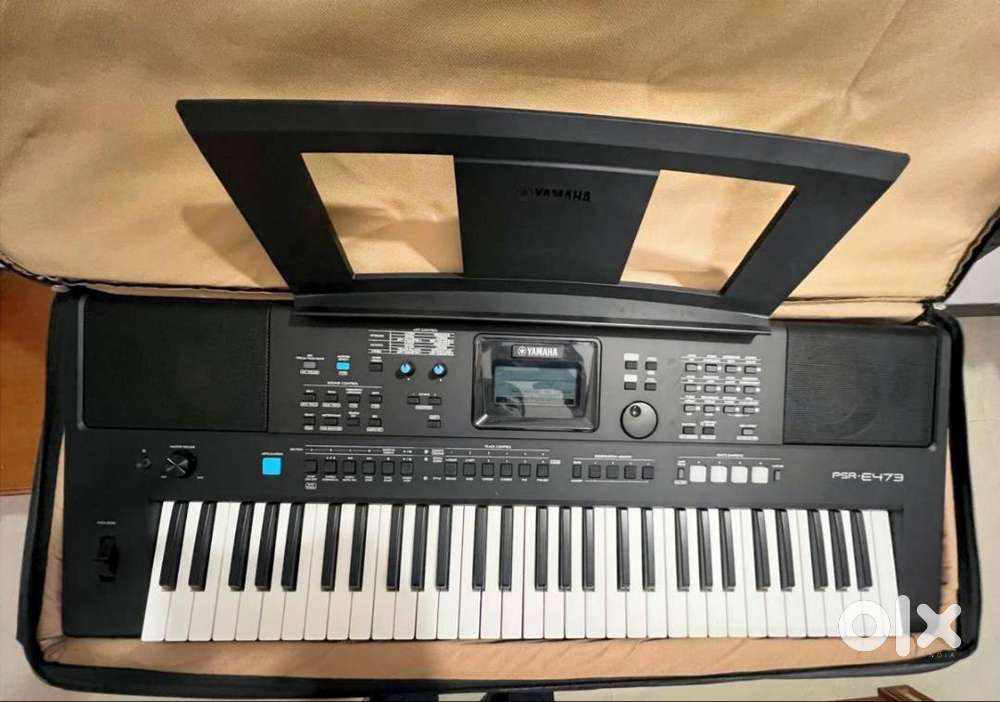 Yamaha PSR E473 Keyboard