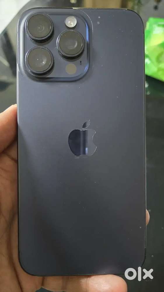 IPHONE 15 Pro max 256 gb with apple carr warranty