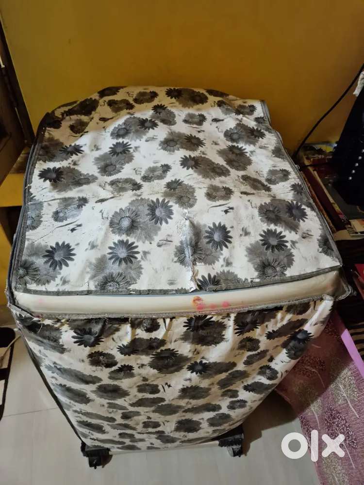 Samsung 10-Year-Old Washing Machine for Sale – Medium Condition