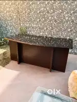 6 ft x 3 ft office table