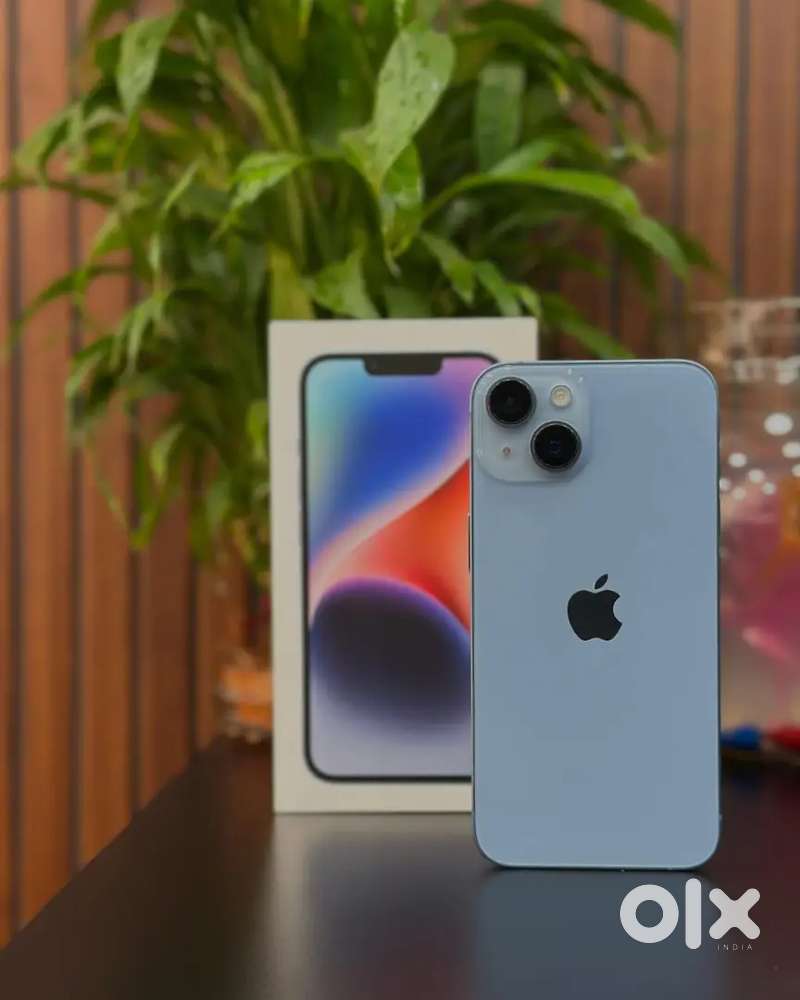 Apple Iphone 14 /128 gb under warranty