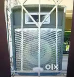 2 Speakers, 2 stands, 1amplifier,5 mics,1 mixture