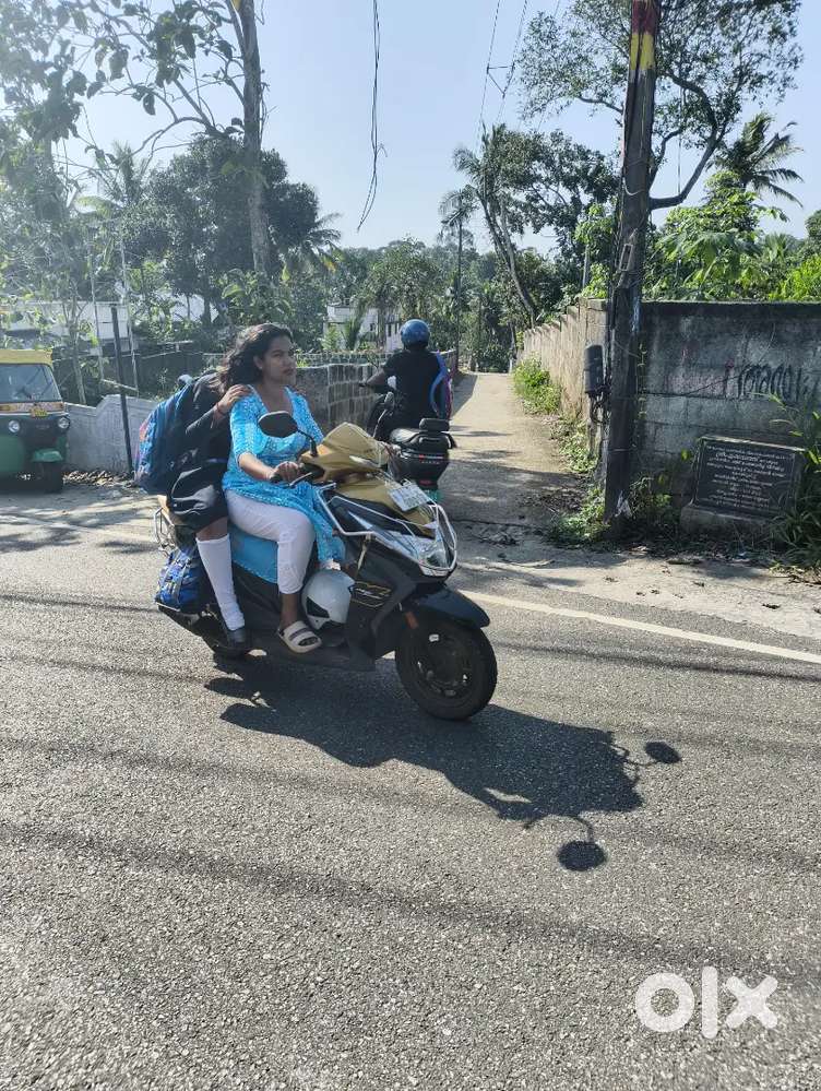 5 to 10 cent land for sale nearby MALAYINKEEZHU