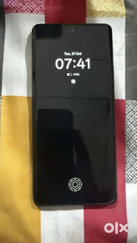 Oppo reno 11 5g box and charger avvabile