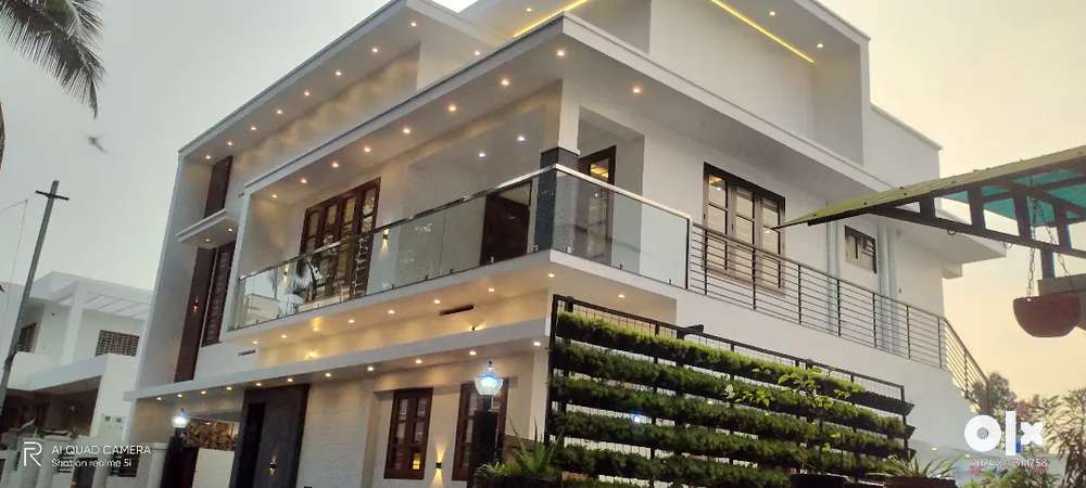 5cent Luxurious House for sale in Thiruvallam Thiruvanathapuram