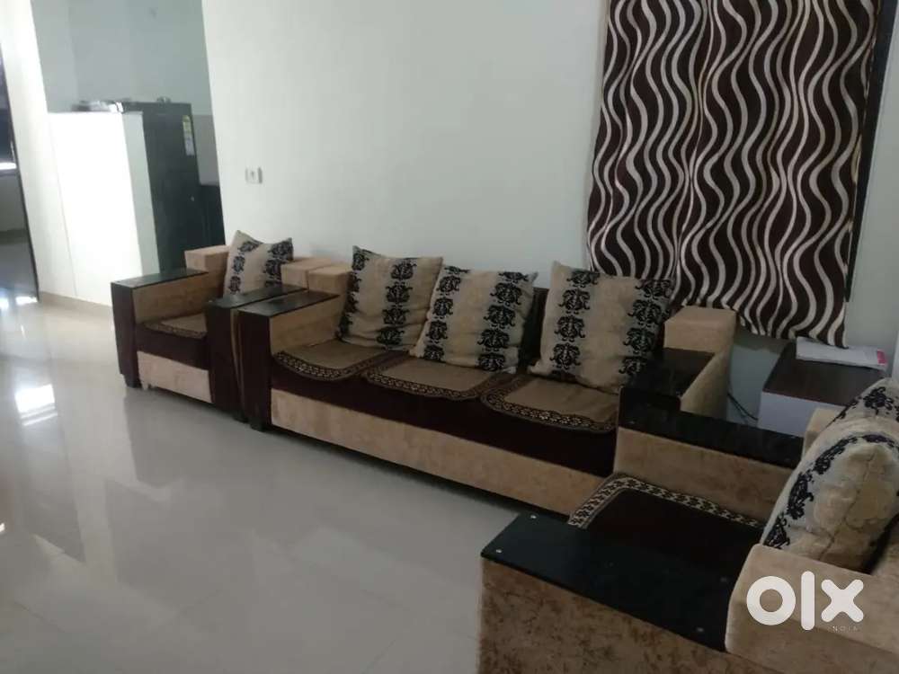 Premium & Luxury 3 BHK Semi-Furnished Flat for Rent Near Akshay Patra