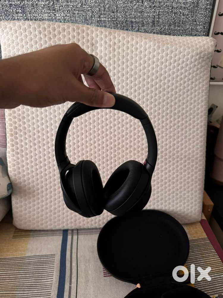 Sony WH1000XM4 noise cancellation headphones - perfect condition