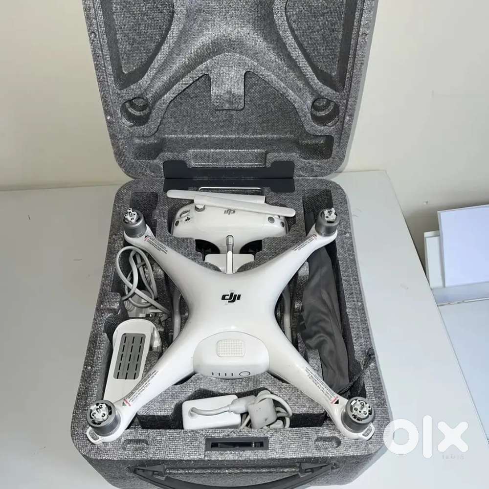 DJI Phantom 4 Drone - 4K Camera