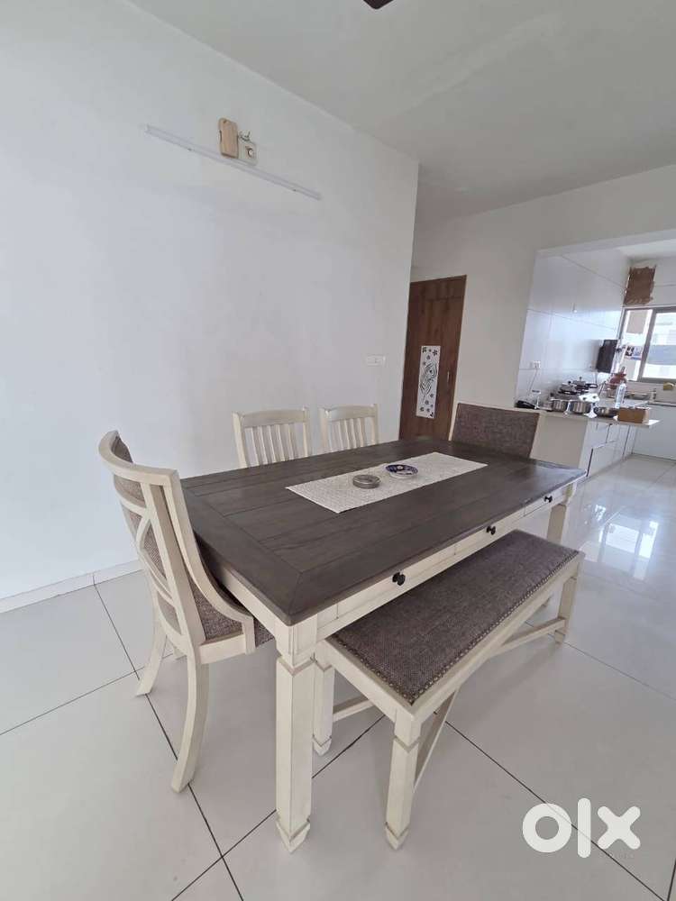 Dining Table - Branded (Ashley) - 6 Seater