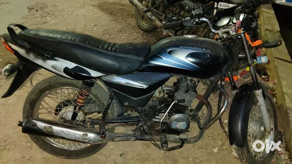 नई गाड़ी लेनी है इसलिए अर्जेंट में पैसों की जरूरत है बेच रहा हूं