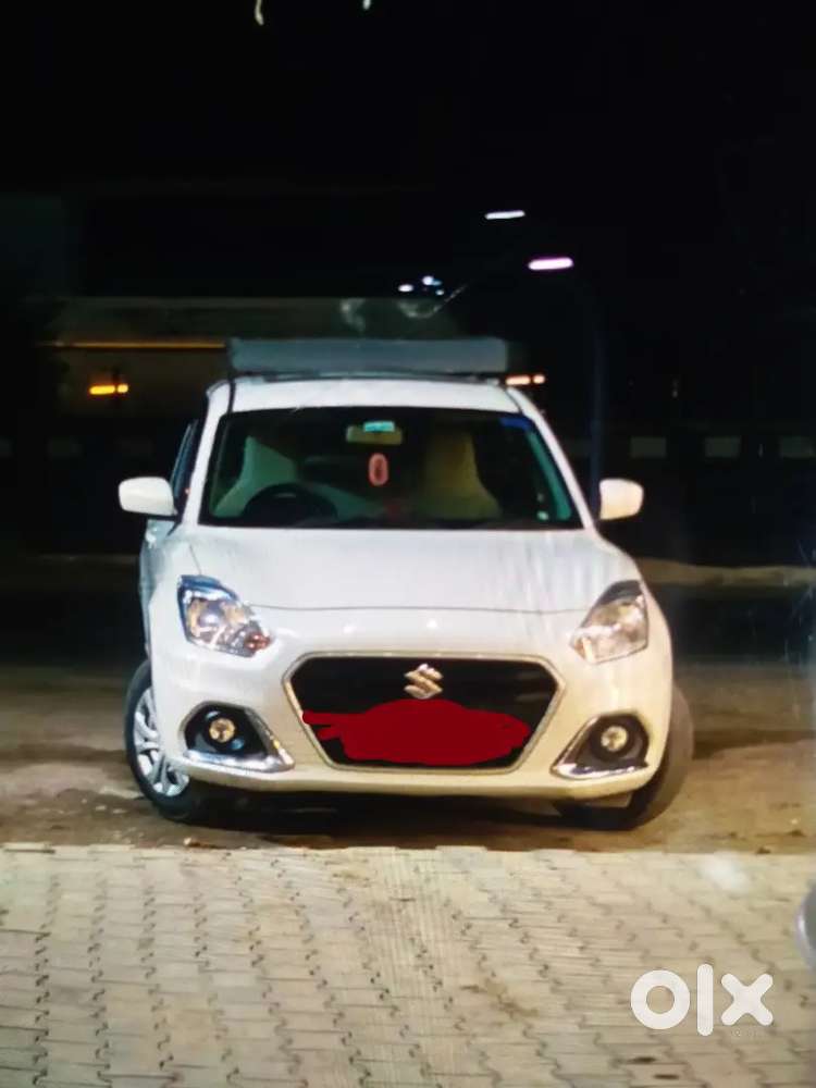 Taxi dezire chalani h , Gurgaon location me h gaddi .