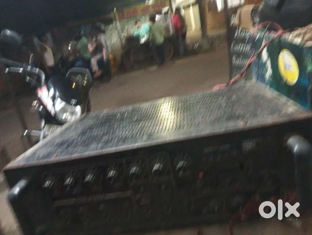 Ahuja 250 wat emplifier good condition