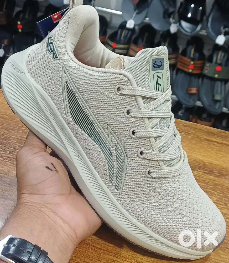 JOB IN FOOTWEARSHOP
