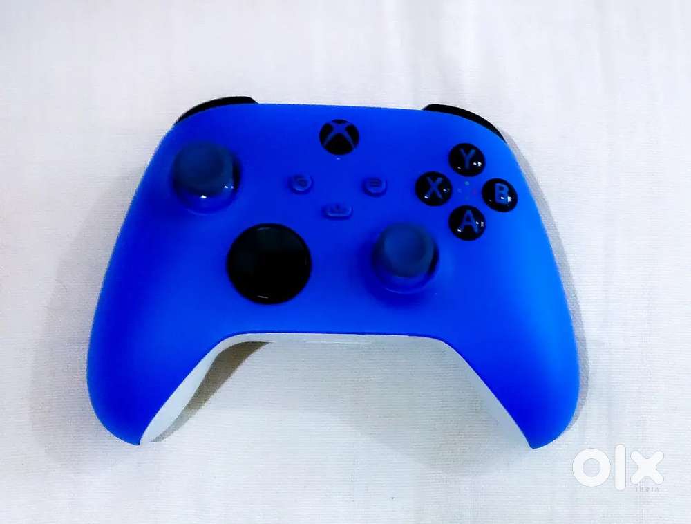 Xbox Wireless Controller (Shock Blue)