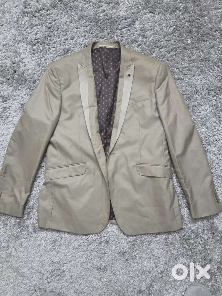 Van Huesen Ceremony blazer