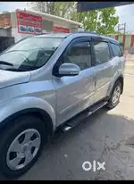 Mahindra XUV500 2014