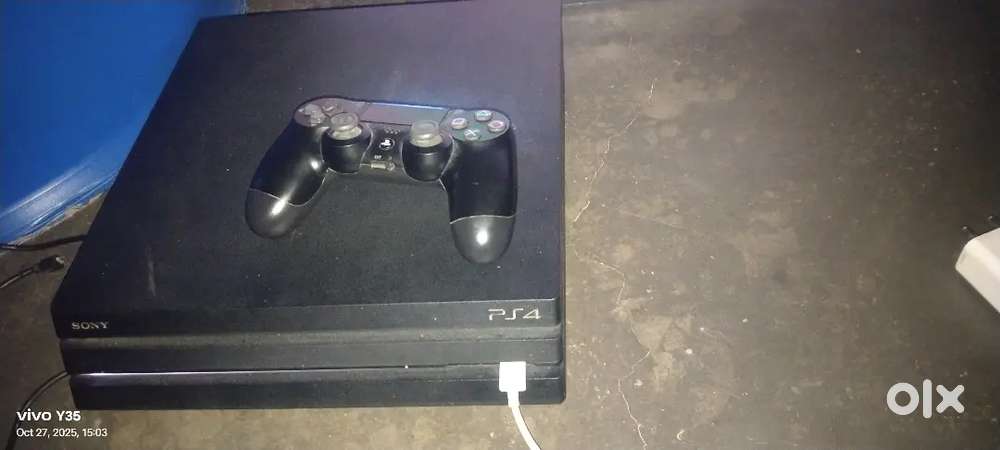 Ps4 Pro good condition