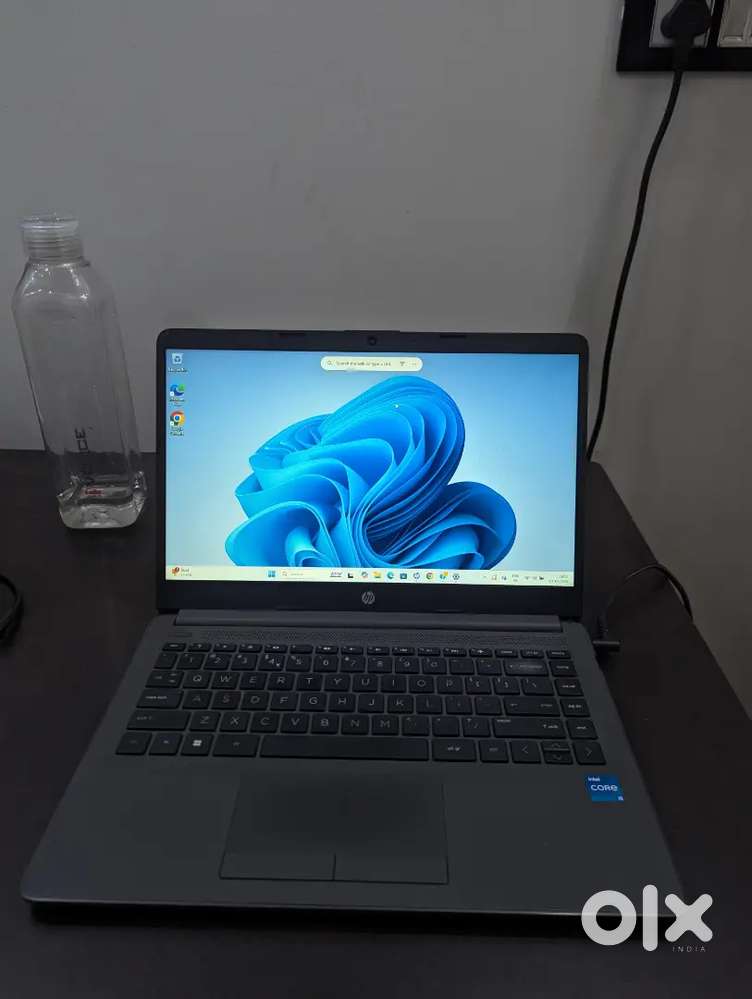 HP 240 g8 i5 8/512gb laptop