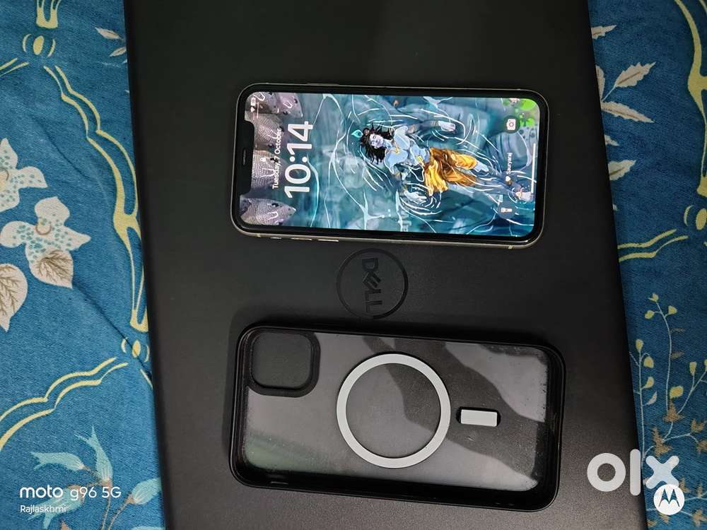 Iphone 11 (128GB) ( white)