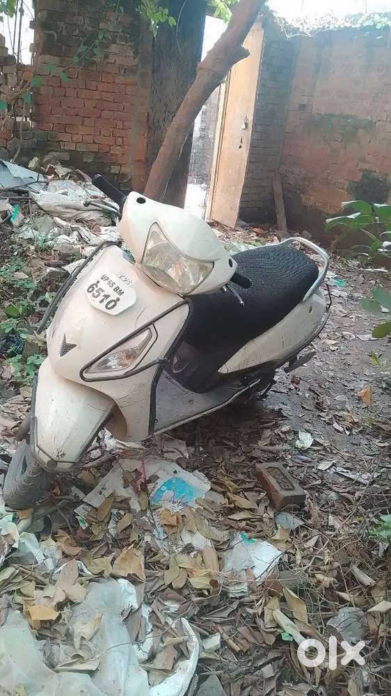 वेरी गुड कंडीशन लेने वाले संपर्क करें
