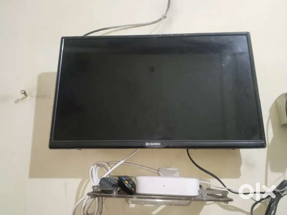 crown Led tv 24