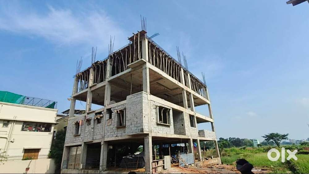 multistoried apartment at patia