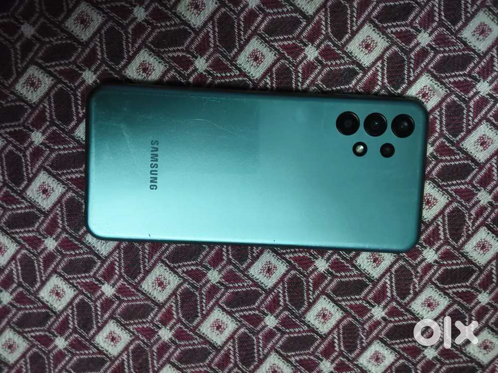 Mobile achi condition me hai