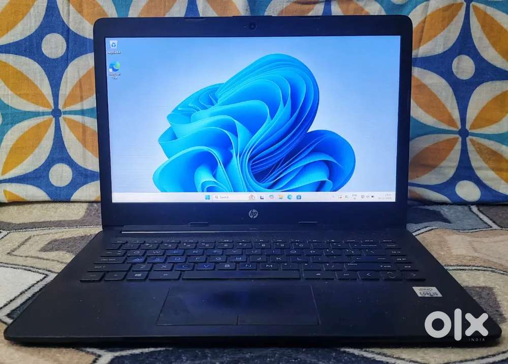 Hp laptop, i5 10th gen, 8gb ram, 512gb ssd, 4 hours battery backup.