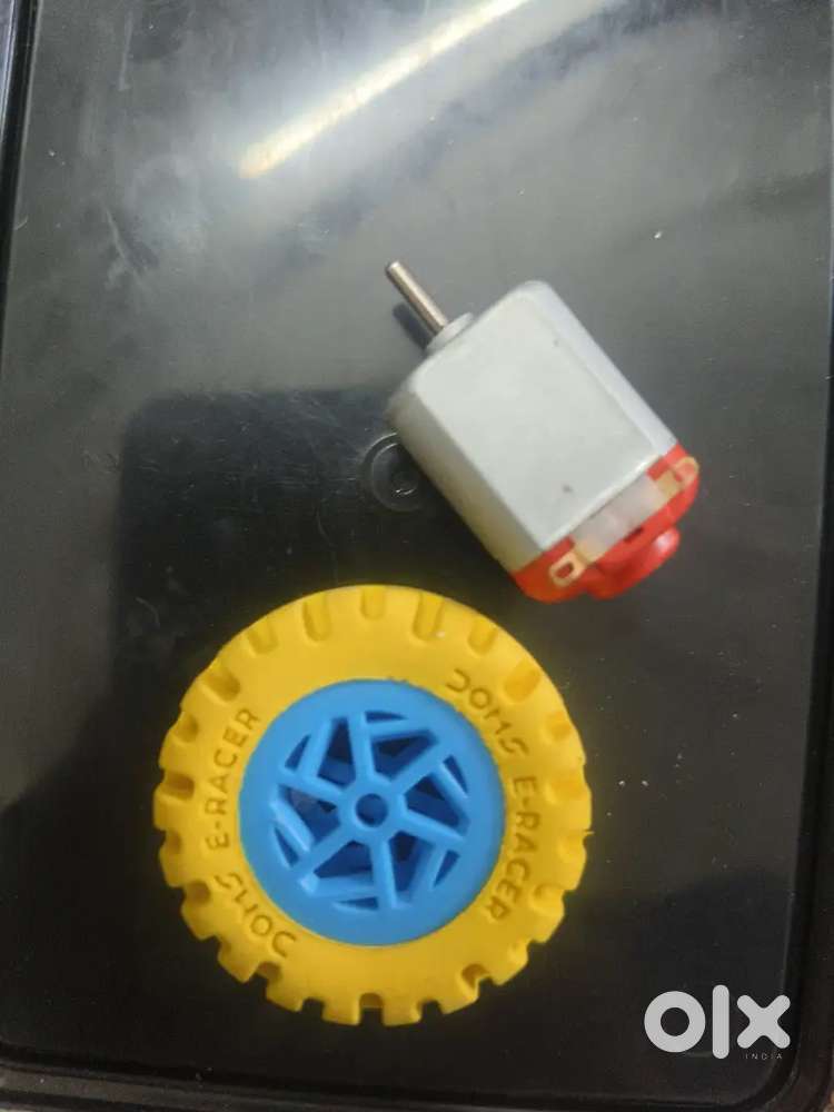 Ferfect DC motor with rubber tires