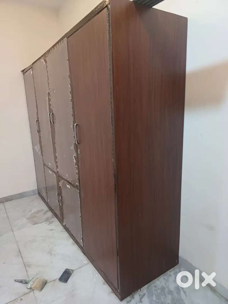 Want to sell my cupboard 8ft × 6 ft