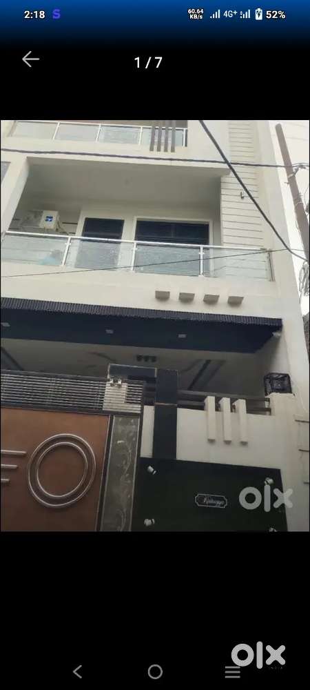 Bala ji coloni lanka varansi kusum ganaral stor ke pass only faimily