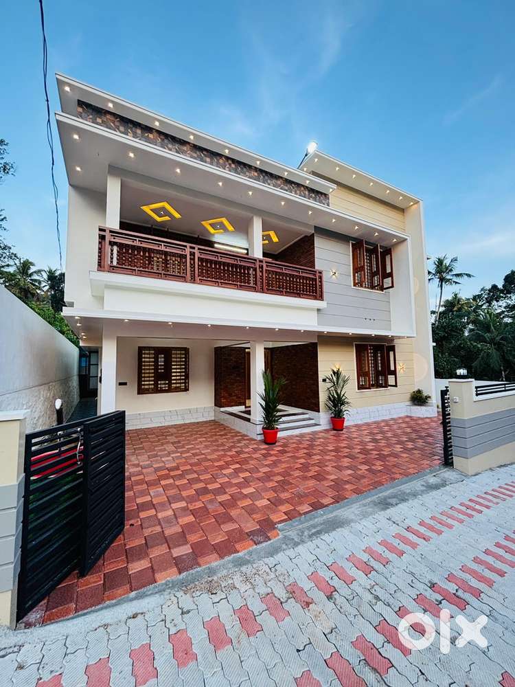 New house for sale puliyarakonam Kaavinpuram