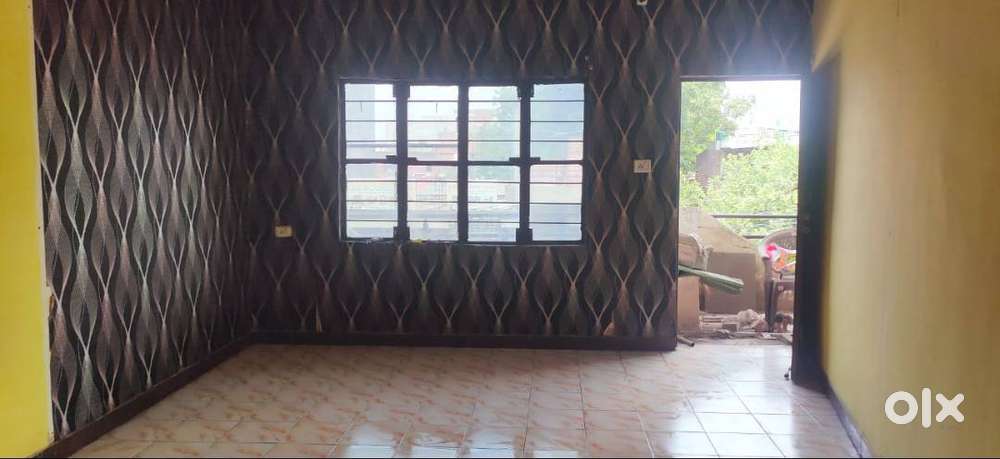 2 BHK Flat on road at Campbell Rd.