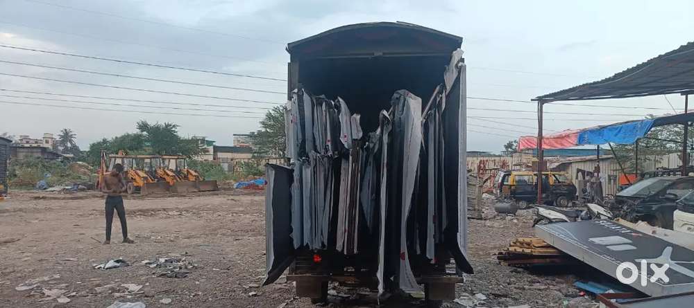 Tr licence wala driver chahiye tata intra tempo chalana hai