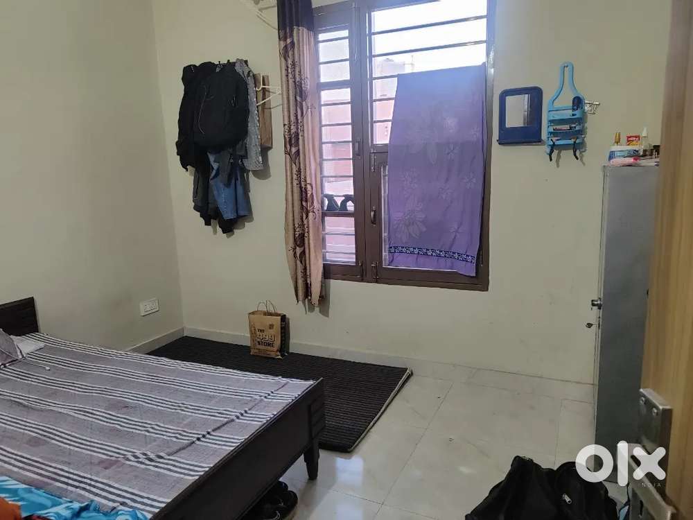 Urgent Required roommate