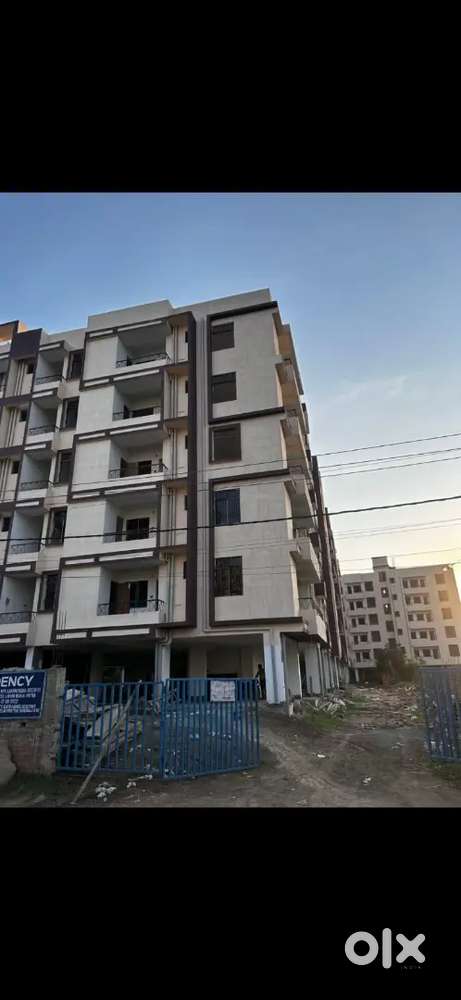 3 bhk by 67,54,800 no brokerage direct from owner and parking is free