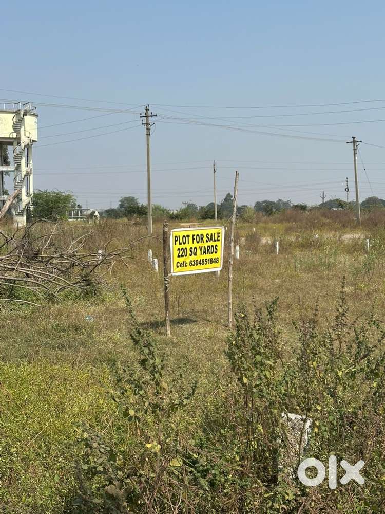Plot for sale both side roads 220 sq yrds 100% vastu