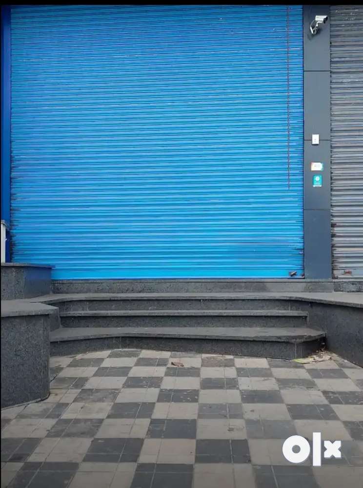Shop For Rent College Road