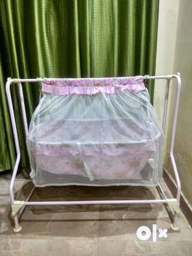 Less used, good condition, with mosquito protecting net.and foldable safe for baby.