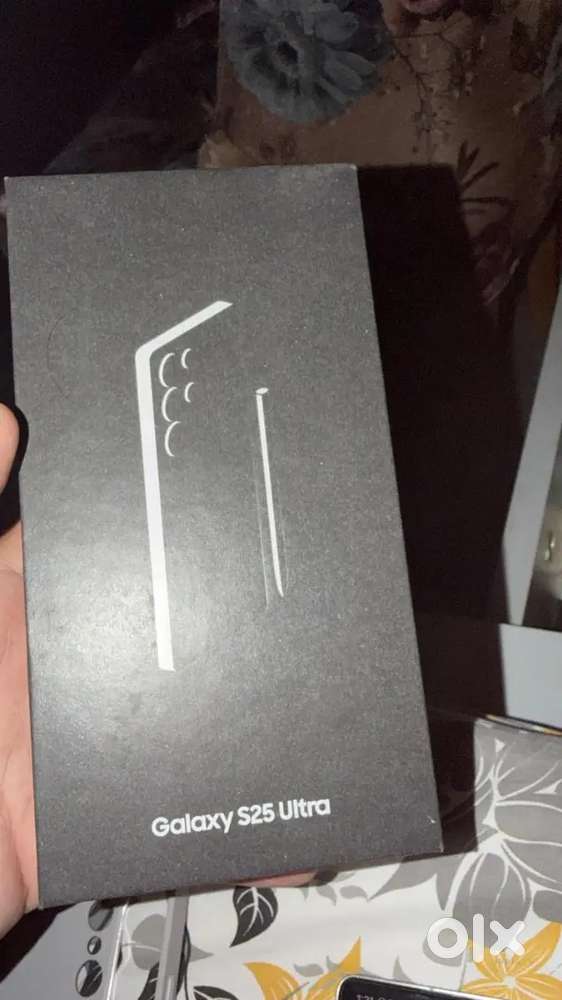 S25 Ultra White 512GB in an excellent position with warranty