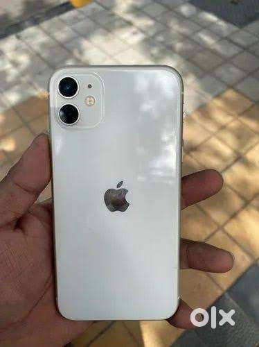I phone 11 with bill and charger Great condition