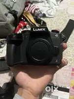 PANASONIC LUMIX G85 WITH KIT LENS - 25MM LENS & 45-140 mm zoom lens