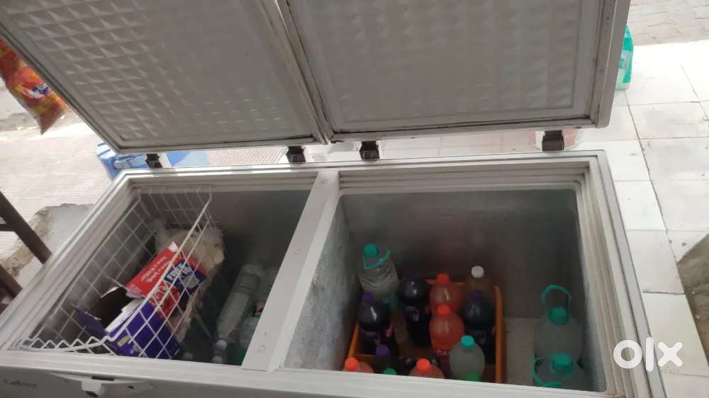 A one. Condition fridge Celfrost company