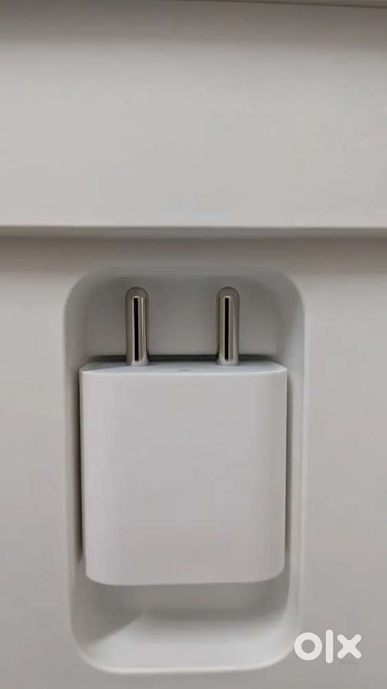 Apple 20 W USB C Charger Original