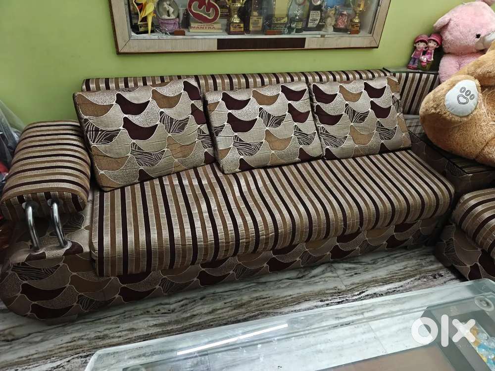 Sofa Set + Centre Table - Excellent Condition