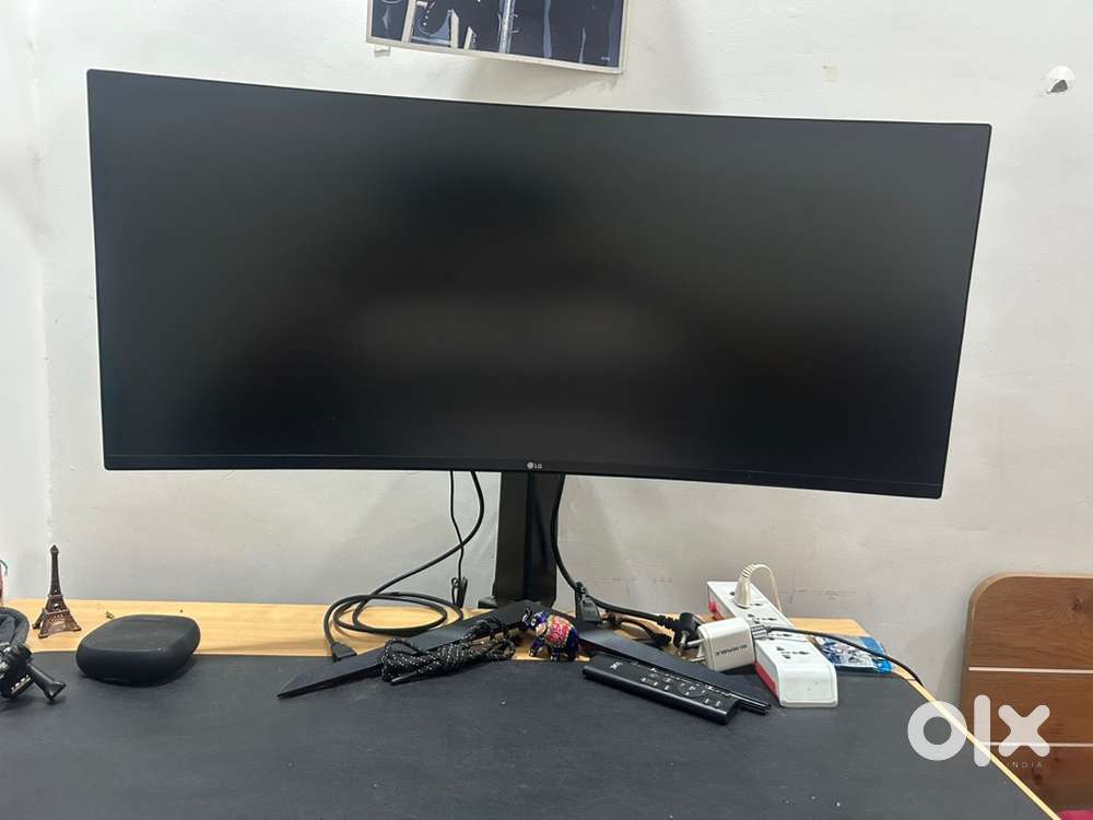 LG Ultragear 34 Inch ultrawide display, 160 Hz