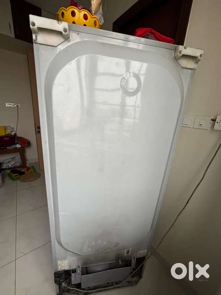 Hitachi -Refrigerator